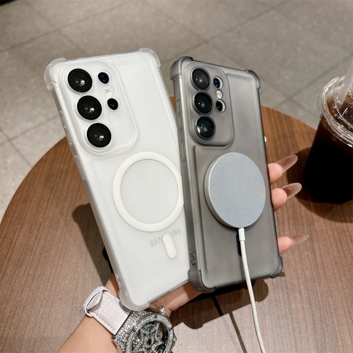 Funda Magnética Mate Translúci - Matte Frosted Case reseña y precio